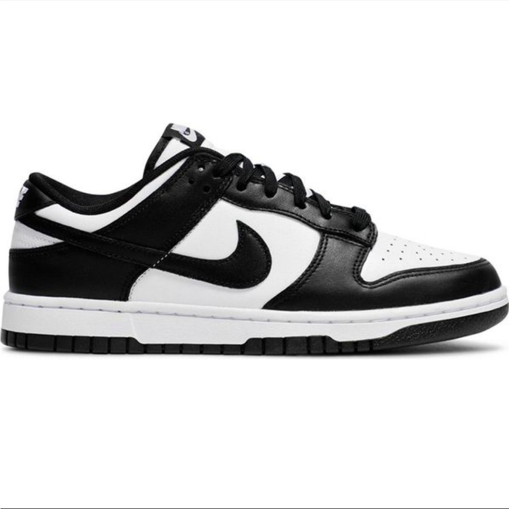 Nike Dunks. Women’s size 8